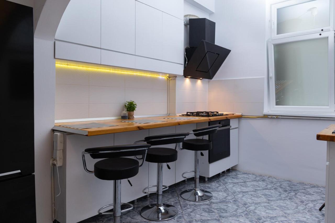 Color Aparments Coposu Blv Apartment Букурещ Екстериор снимка