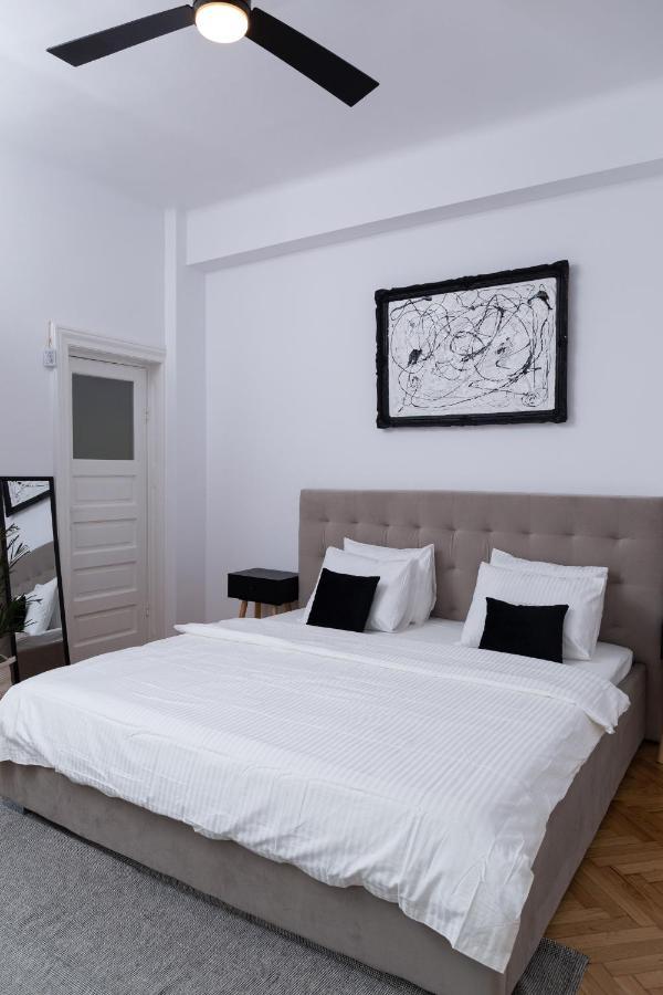 Color Aparments Coposu Blv Apartment Букурещ Екстериор снимка