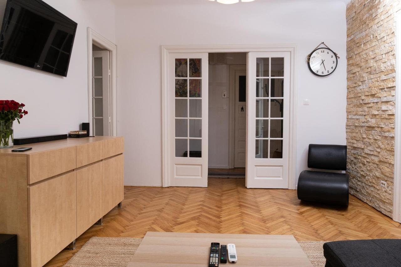 Color Aparments Coposu Blv Apartment Букурещ Екстериор снимка